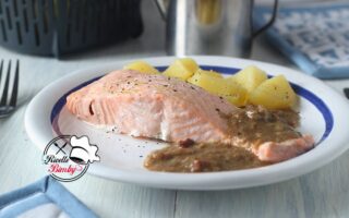 FILETTO AL SALMONE CON CREMA AI FUNGHI
