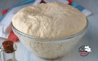 IMPASTO PER PANZEROTTI E CALZONI BIMBY facilissimo da preparare in modalità Spiga, ben incordato e morbido dopo la cottura.
