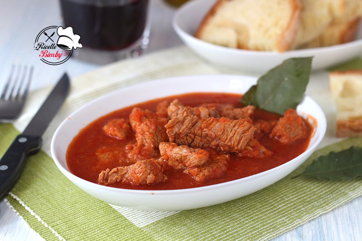 SPEZZATINO DI CARNE AL SUGO BIMBY