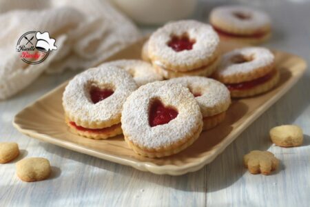 BISCOTTI FROLLINI ALLA PANNA CON MARMELLATA BIMBY