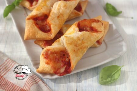 CANNOLI PIZZA BIMBY La Variante Irresistibile della Pizza Tradizionale!