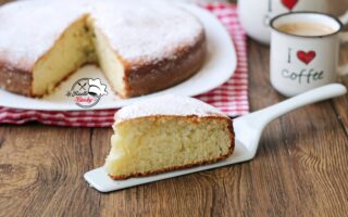 TORTA 7 VASETTI ALLO YOGURT BIMBY
