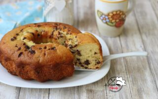 CIAMBELLA CON CIOCCOLATO BIMBY