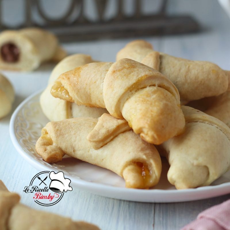 CORNETTI VELOCI ALLO YOGURT BIMBY morbidi e friabili (2)