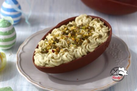 UOVO DI PASQUA RIPIENO AL PISTACCHIO BIMBY