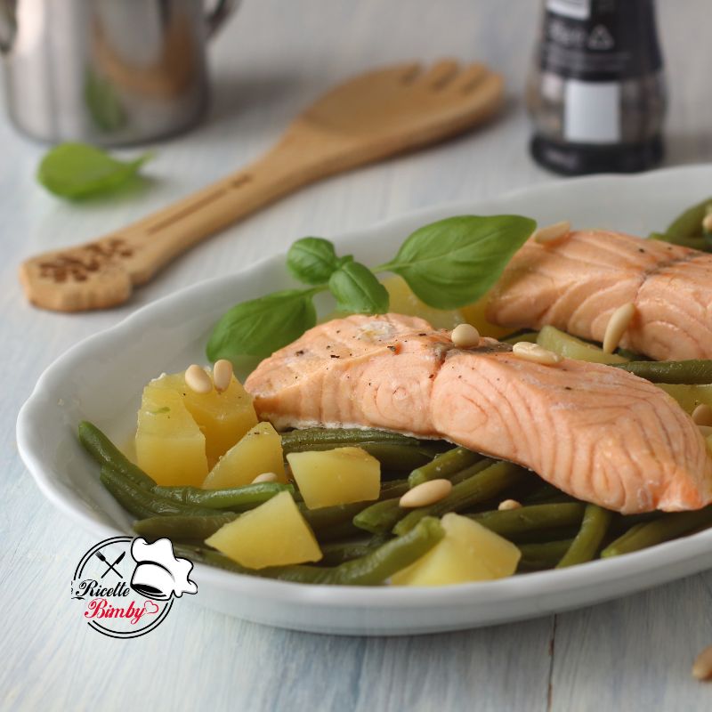SALMONE PATATE E FAGIOLINI BIMBY