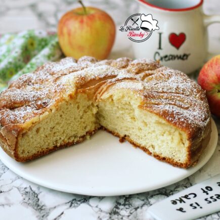 TORTA ALLE MELE E YOGURT BIMBY MORBIDA