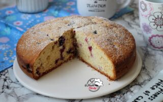 TORTA ALLO YOGURT E FRUTTI DI BOSCO BIMBY