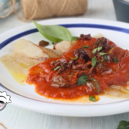 FILETTI DI PESCE AL POMODORO E OLIVE AL VAROMA BIMBY facile veloce e gustoso perfetto per grandi e piccini