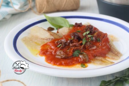 FILETTI DI PESCE AL POMODORO E OLIVE AL VAROMA BIMBY facile veloce e gustoso perfetto per grandi e piccini