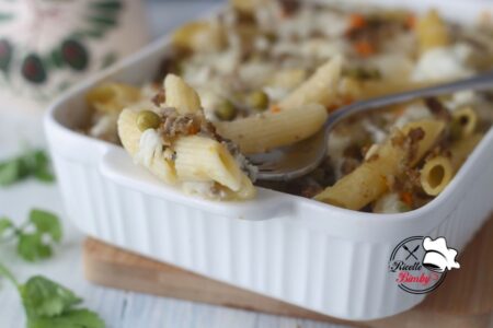 PASTA AL FORNO CON RAGÙ E PISELLI