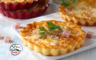 TORTA SALATA AL PROSCIUTTO E FORMAGGIO